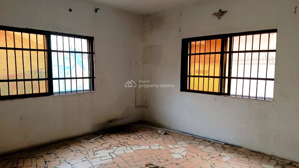 3 Bedrooms Flat with a Masters Bedroom, Gra Phase 2, Magodo, Lagos, Flat / Apartment for Rent