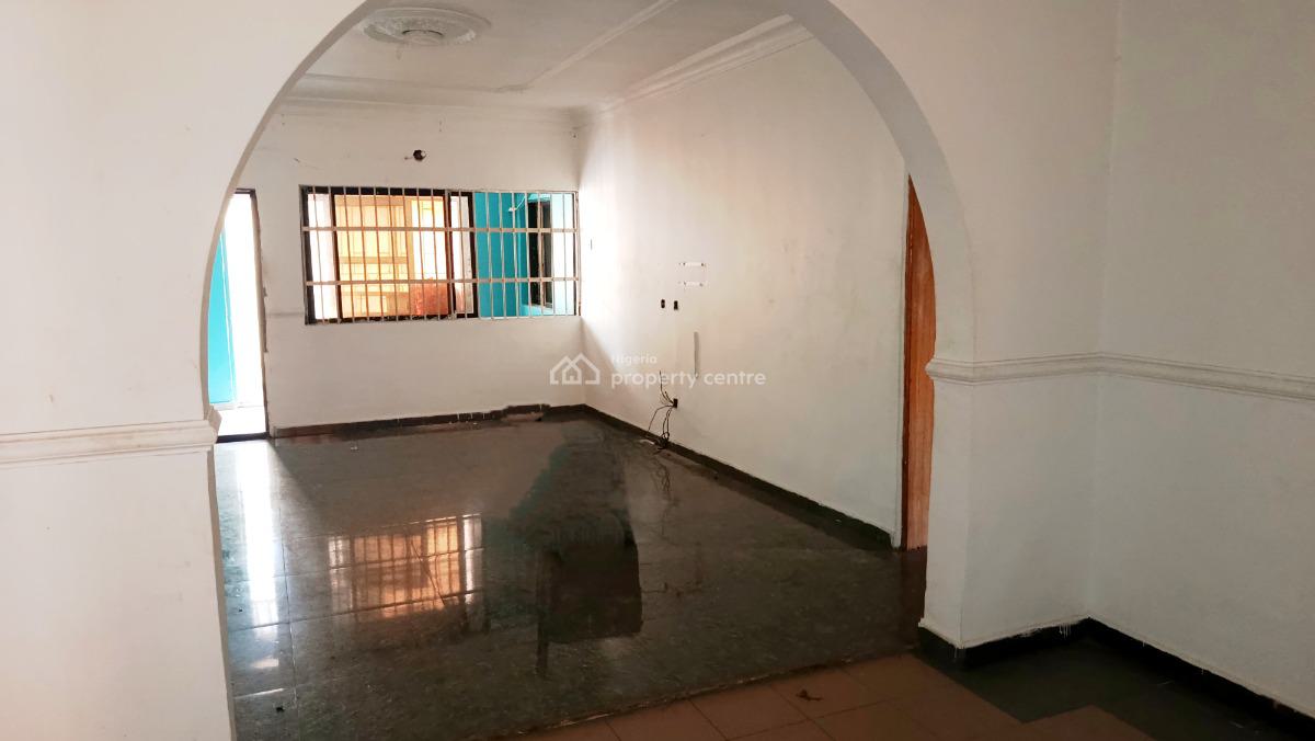 3 Bedrooms Flat with a Masters Bedroom, Gra Phase 2, Magodo, Lagos, Flat / Apartment for Rent