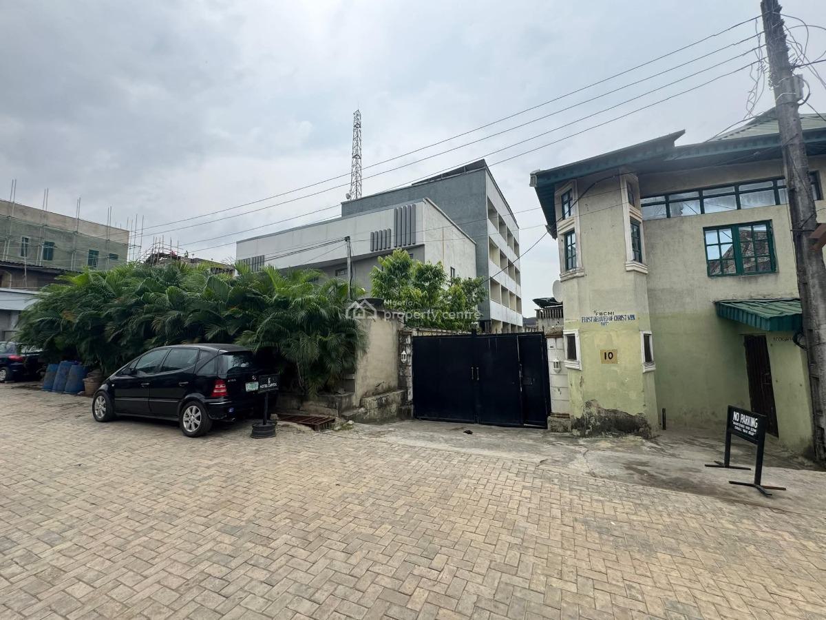 a Well Built Block of Flats, Omole Phase 1, Ikeja, Lagos, Flat / Apartment for Sale