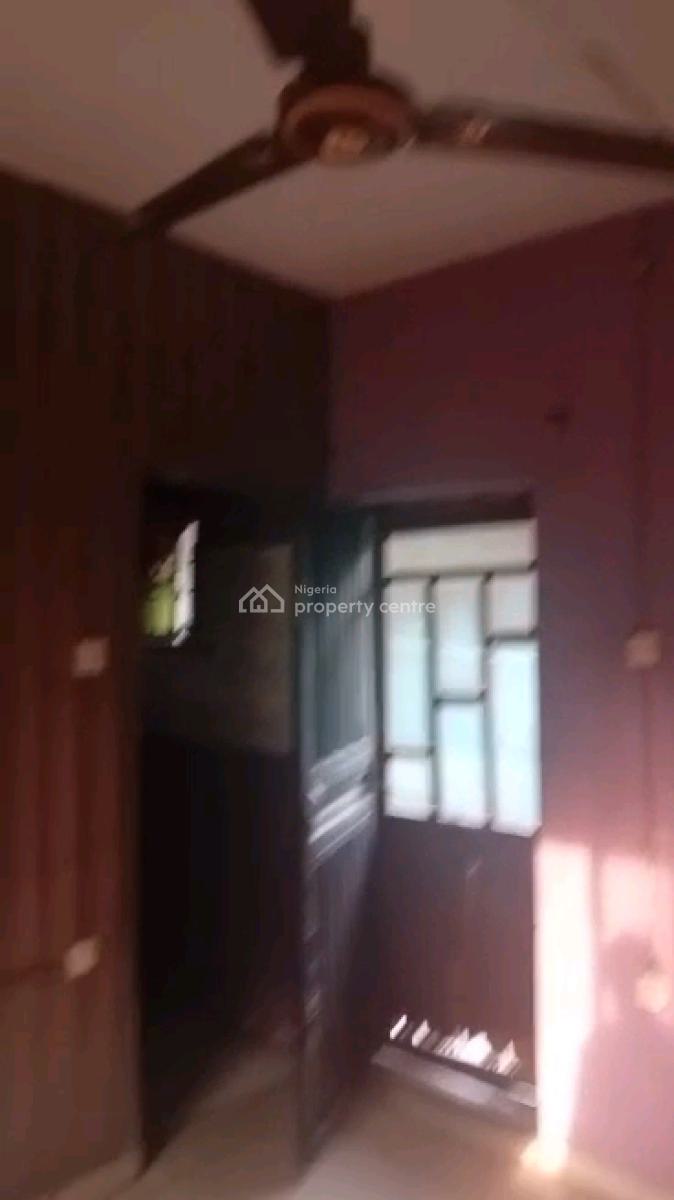 Standard and Spacious Room Self, Adekunle, Yaba, Lagos, Self Contain (single Rooms) for Rent