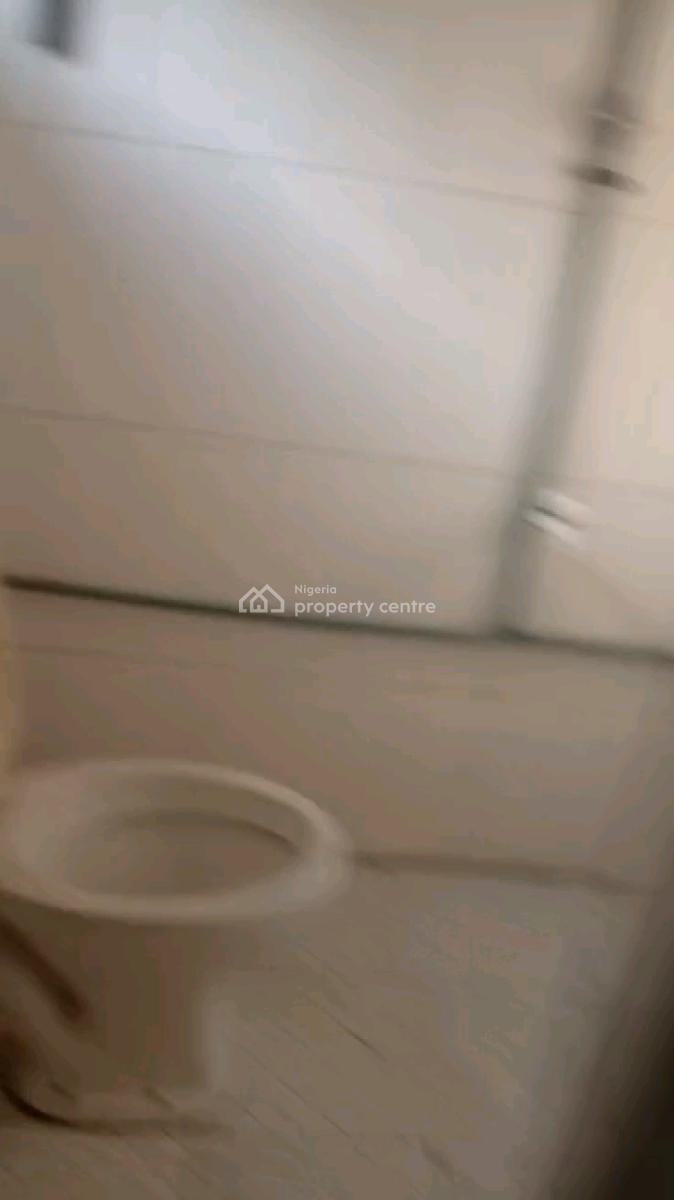 Standard and Spacious Room Self, Adekunle, Yaba, Lagos, Self Contain (single Rooms) for Rent