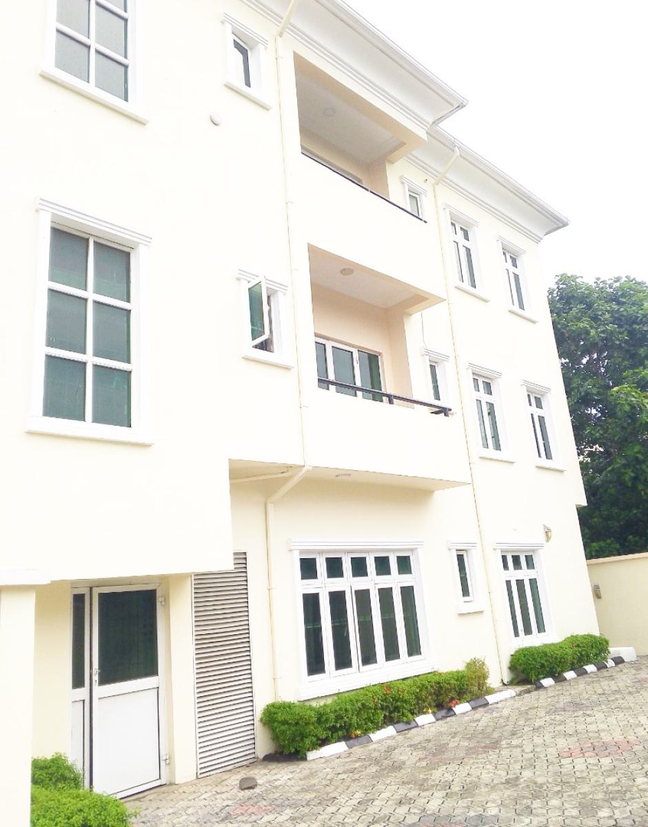 Nice and Standard 3bedroom Upstairs Flat, Serene and Secure Estate Opposite Corona School Abijo G.r.a Area, Abijo, Lekki, Lagos, Flat / Apartment for Rent