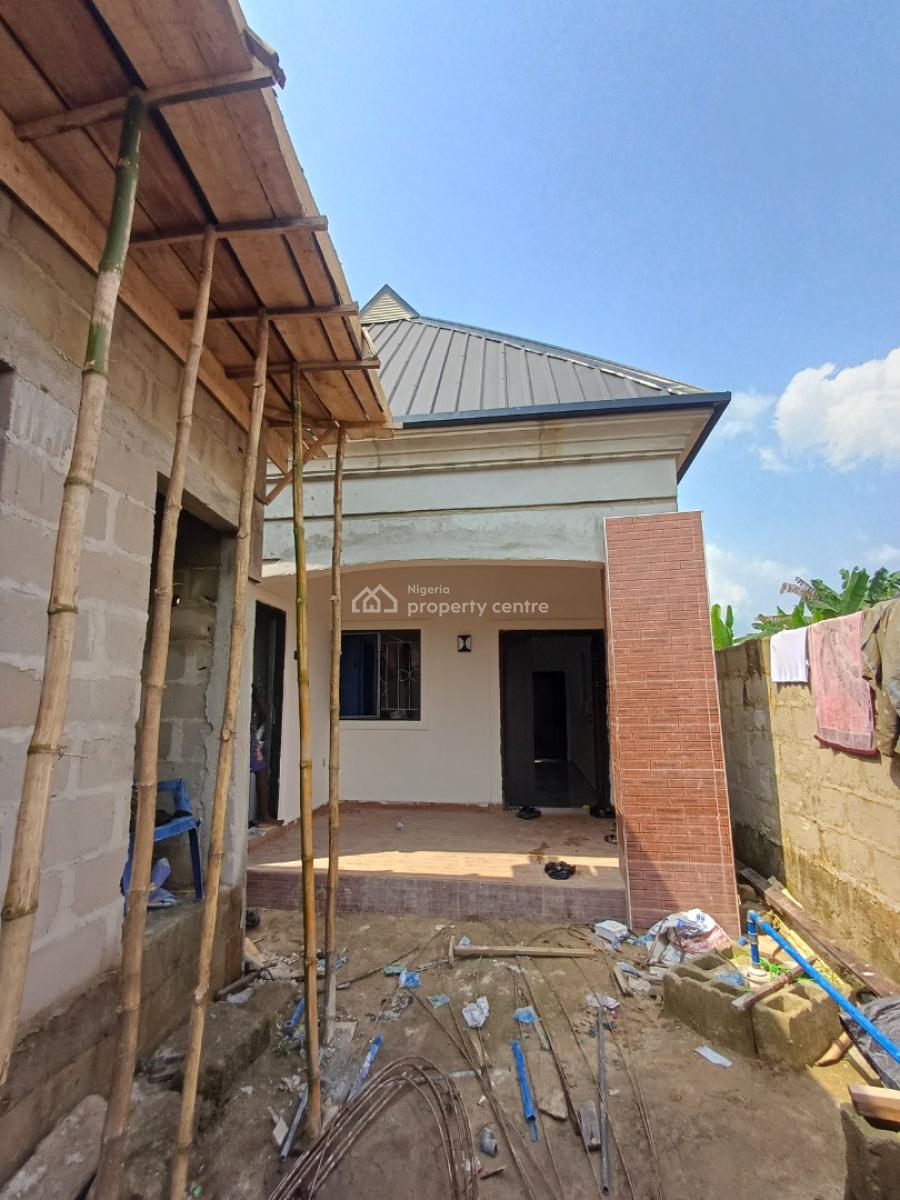 2 Bedroom Bungalow with Self Contain, Rumolumeni, Port Harcourt, Rivers, Detached Bungalow for Sale