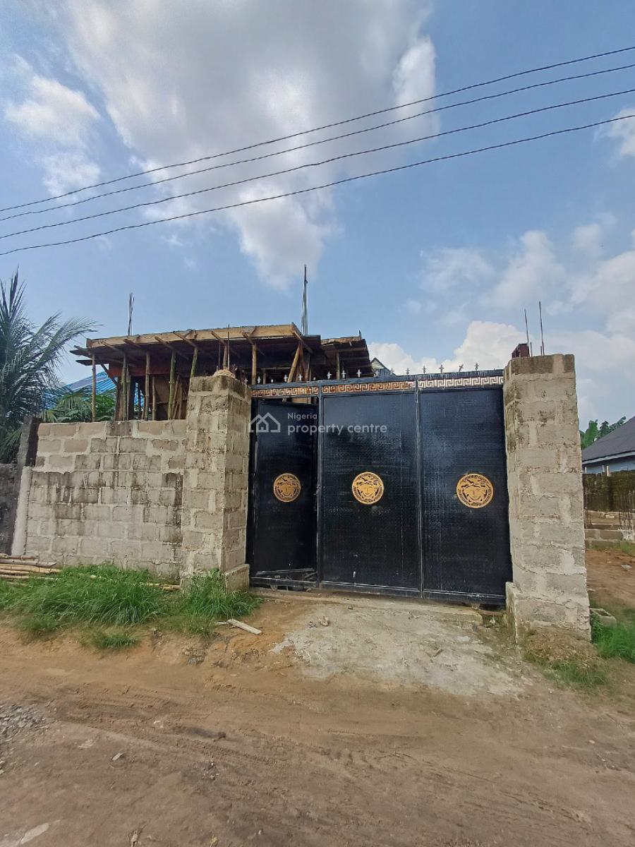 2 Bedroom Bungalow with Self Contain, Rumolumeni, Port Harcourt, Rivers, Detached Bungalow for Sale