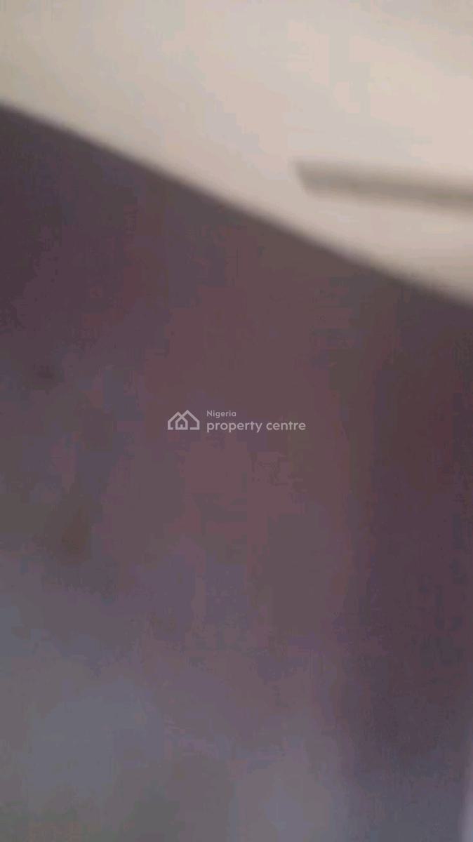 Standard and Spacious Room Self, Adekunle, Yaba, Lagos, Self Contain (single Rooms) for Rent