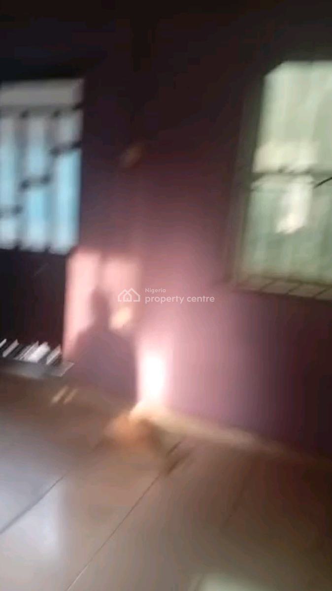 Standard and Spacious Room Self, Adekunle, Yaba, Lagos, Self Contain (single Rooms) for Rent