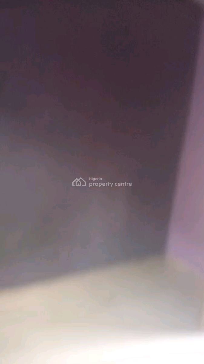 Standard and Spacious Room Self, Adekunle, Yaba, Lagos, Self Contain (single Rooms) for Rent