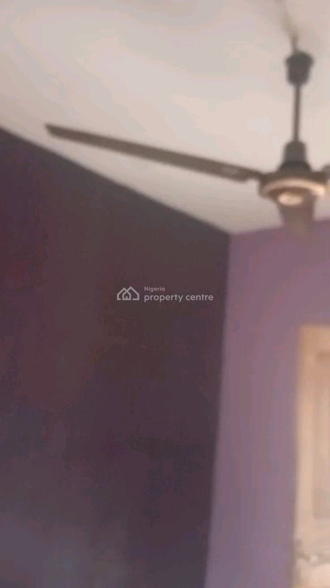 Standard and Spacious Room Self, Adekunle, Yaba, Lagos, Self Contain (single Rooms) for Rent