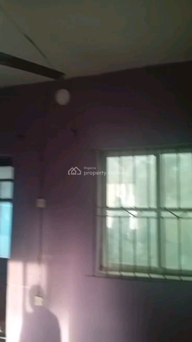 Standard and Spacious Room Self, Adekunle, Yaba, Lagos, Self Contain (single Rooms) for Rent