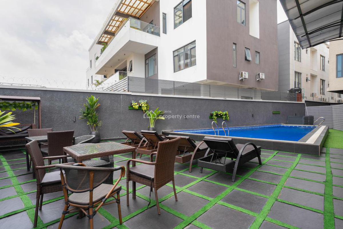 Luxuriously 2 Bedroom Apartment, Admiralty Way, Lekki Phase 1, Lekki, Lagos, Flat / Apartment Short Let