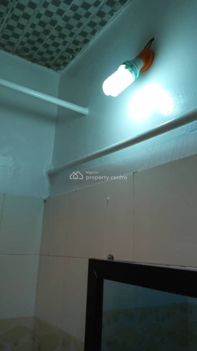 Standard Room Self Con, Osapa London, Lekki, Lagos, Flat / Apartment for Rent
