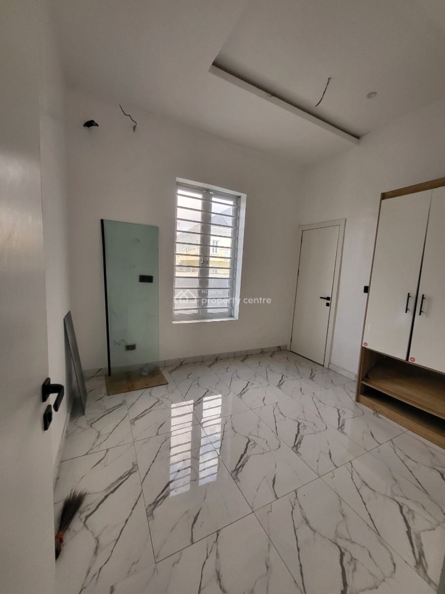 Very Spacious Room and Palour Mini Flat in a Secure Estate, Ikota, Lekki, Lagos, Flat / Apartment for Rent