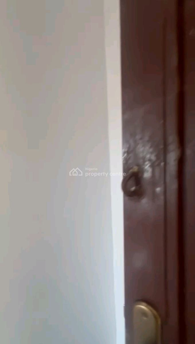 a Room Self-contain Available on The 2nd Floor Comes with Full Pop, Bajulaye, Shomolu, Lagos, Self Contain (single Rooms) for Rent