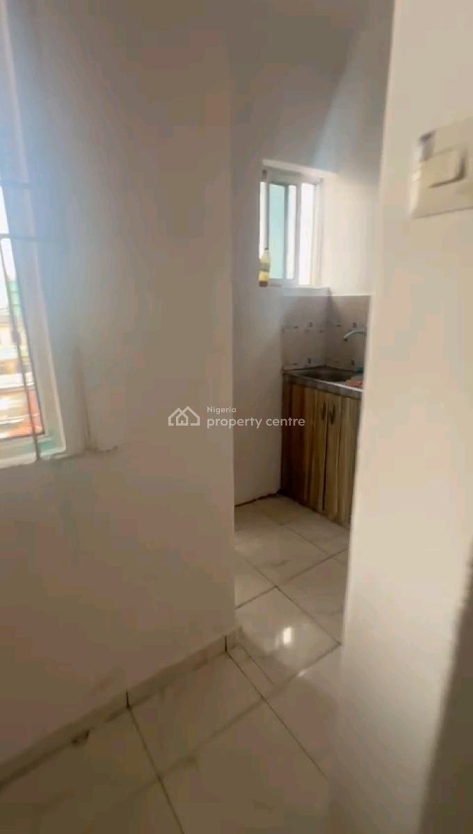 a Room Self-contain Available on The 2nd Floor Comes with Full Pop, Bajulaye, Shomolu, Lagos, Self Contain (single Rooms) for Rent