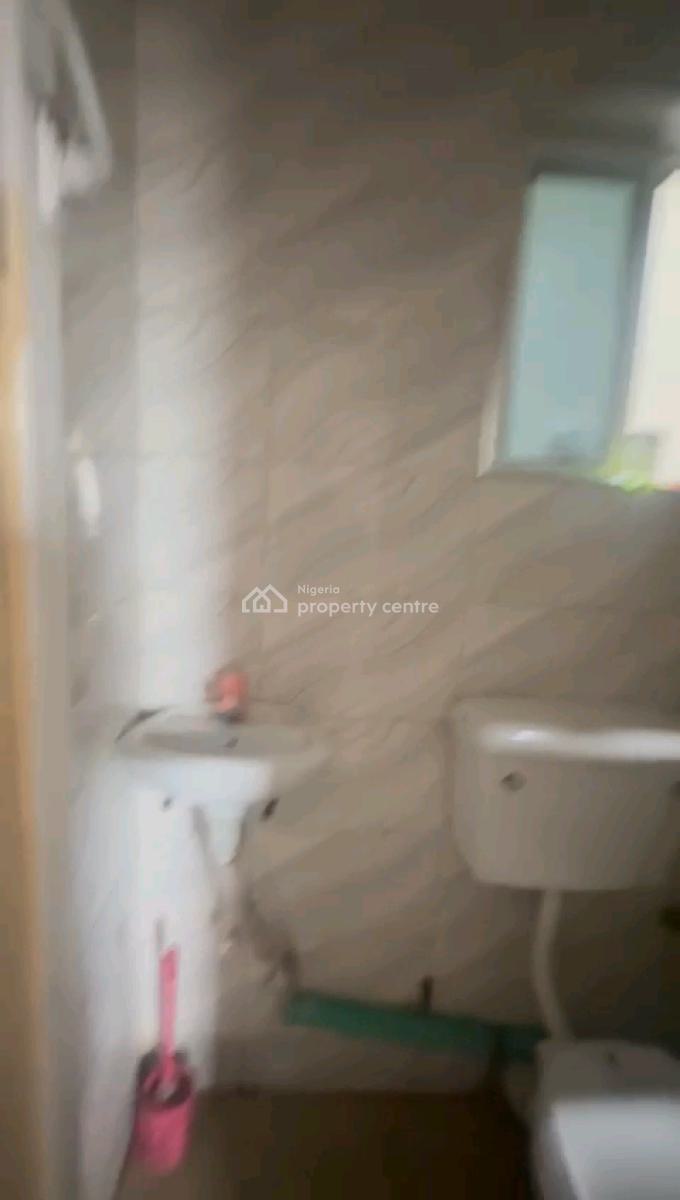 a Room Self-contain Available on The 2nd Floor Comes with Full Pop, Bajulaye, Shomolu, Lagos, Self Contain (single Rooms) for Rent