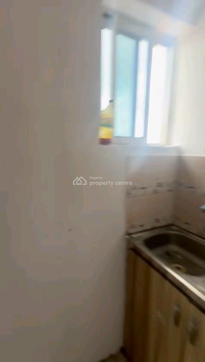 a Room Self-contain Available on The 2nd Floor Comes with Full Pop, Bajulaye, Shomolu, Lagos, Self Contain (single Rooms) for Rent