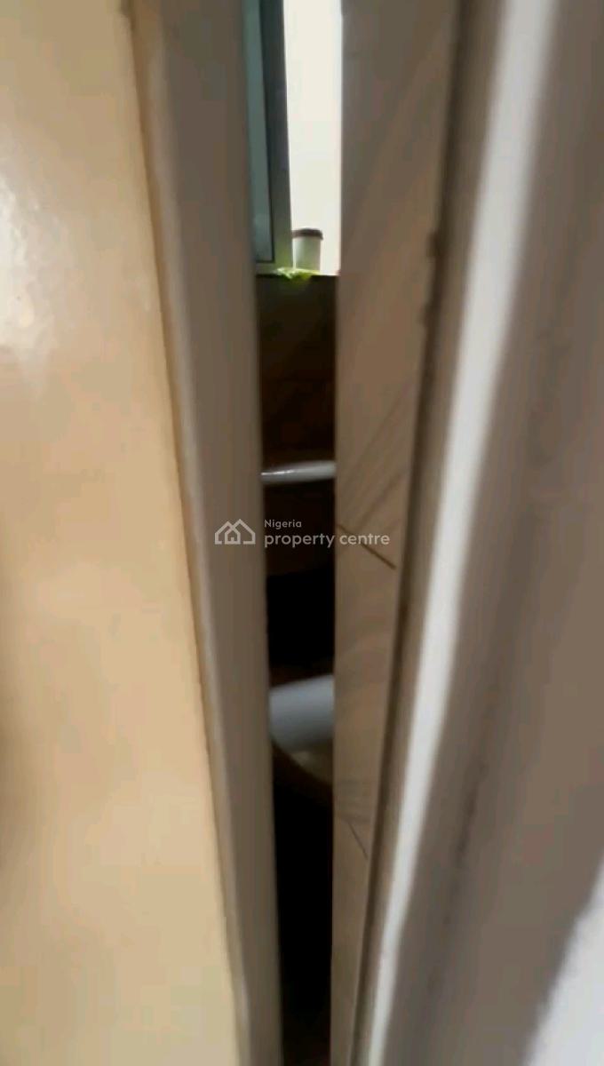 a Room Self-contain Available on The 2nd Floor Comes with Full Pop, Bajulaye, Shomolu, Lagos, Self Contain (single Rooms) for Rent