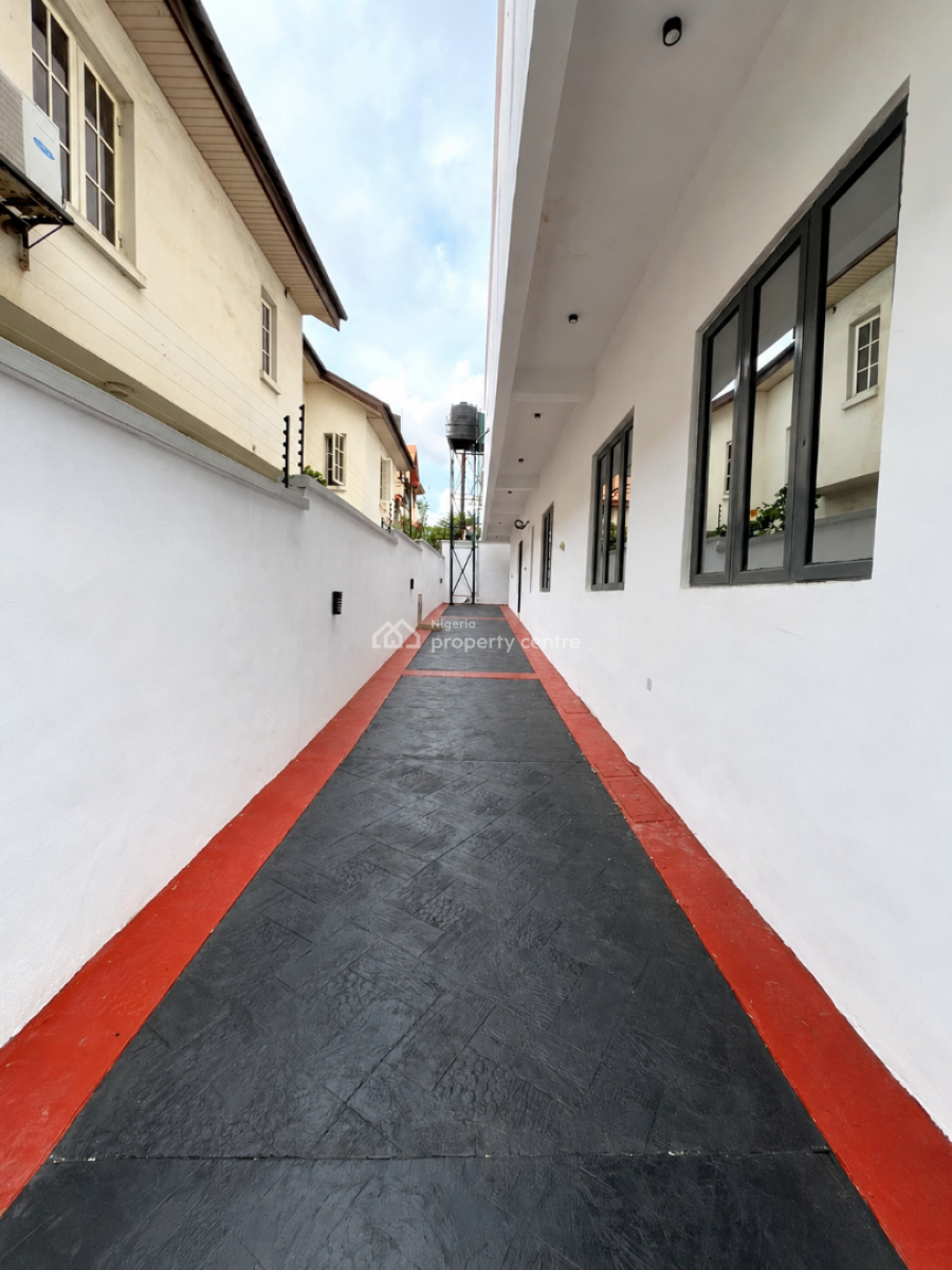Tastefully Built 5 Bedroom Detached House, Idowu Akindele Crescent, Gorge View Zone, Off Basheer Shittu Avenue, Gra Phase 2, Magodo, Lagos, Detached Duplex for Sale