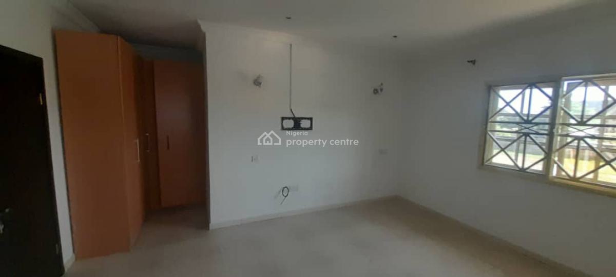 Well Maintained 3-bedroom Apartment (downstairs), Ogombo, Ajah, Lagos, Flat / Apartment for Rent
