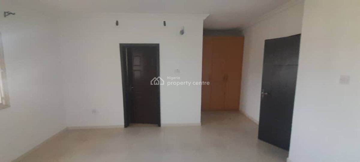 Well Maintained 3-bedroom Apartment (downstairs), Ogombo, Ajah, Lagos, Flat / Apartment for Rent