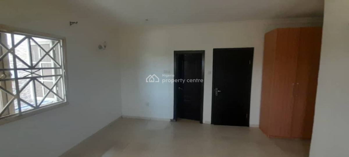Well Maintained 3-bedroom Apartment (downstairs), Ogombo, Ajah, Lagos, Flat / Apartment for Rent