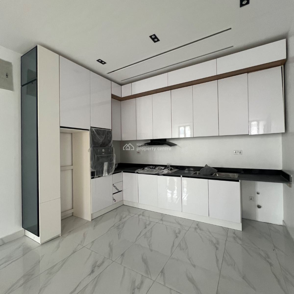 2 Bedroom Flat, Lekki Phase 1, Lekki, Lagos, Flat / Apartment for Sale