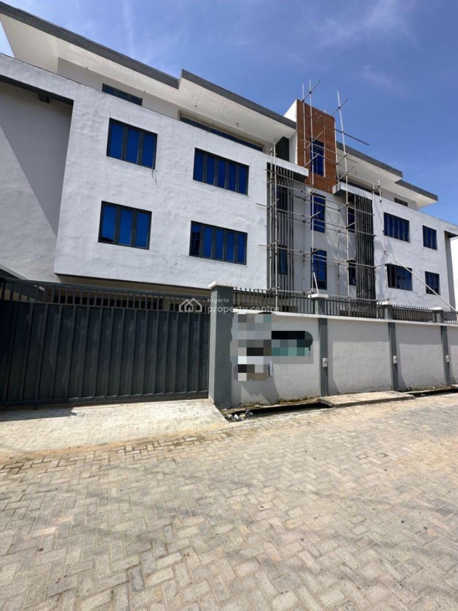 Elegant 2 Bedroom Apartment with Bq Located, Lekki Phase 1, Lekki, Lagos, Flat / Apartment for Sale