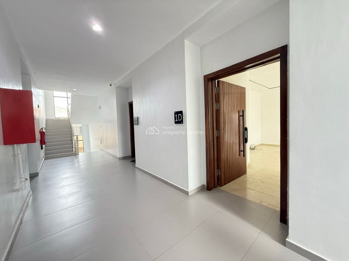 2 Bedroom Apartment with Bq, Swimming Pool, Elevator & Gym., Lekki Phase 1, Lekki, Lagos, Block of Flats for Sale