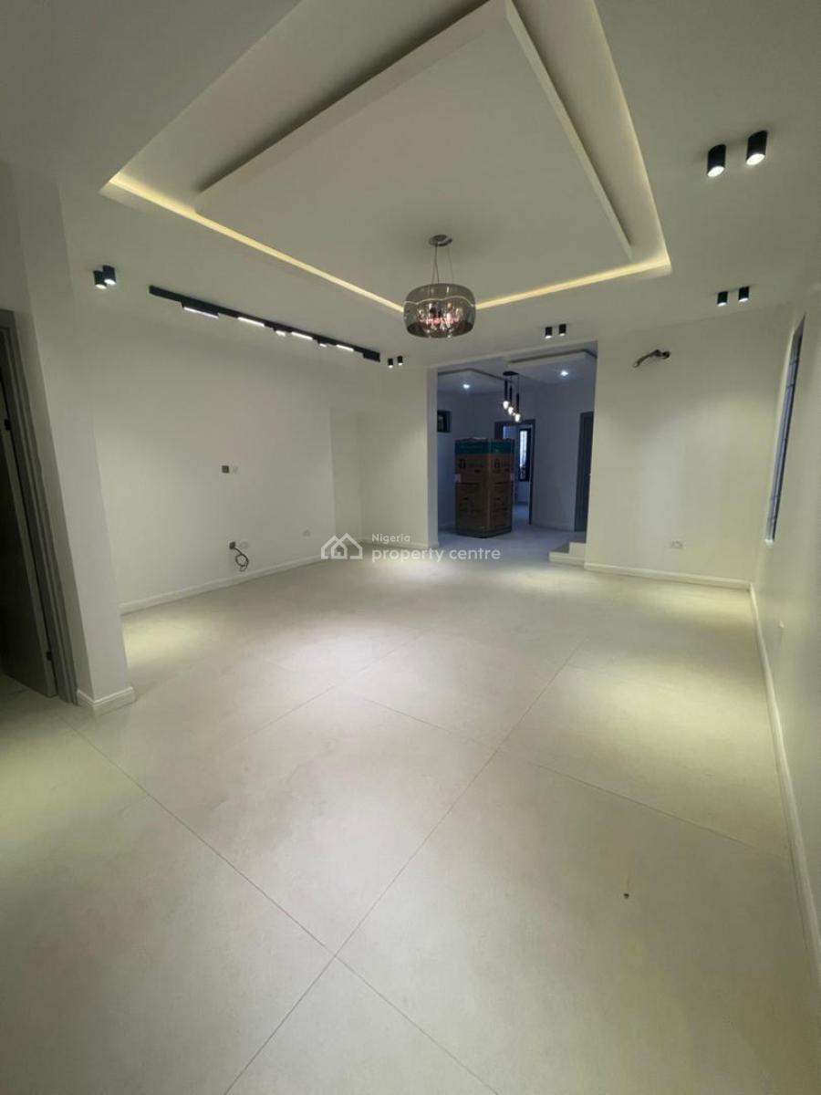 Tastefully Built 4 Bedroom, Lekki Central, Lekki Phase 1, Lekki, Lagos, Semi-detached Duplex for Rent