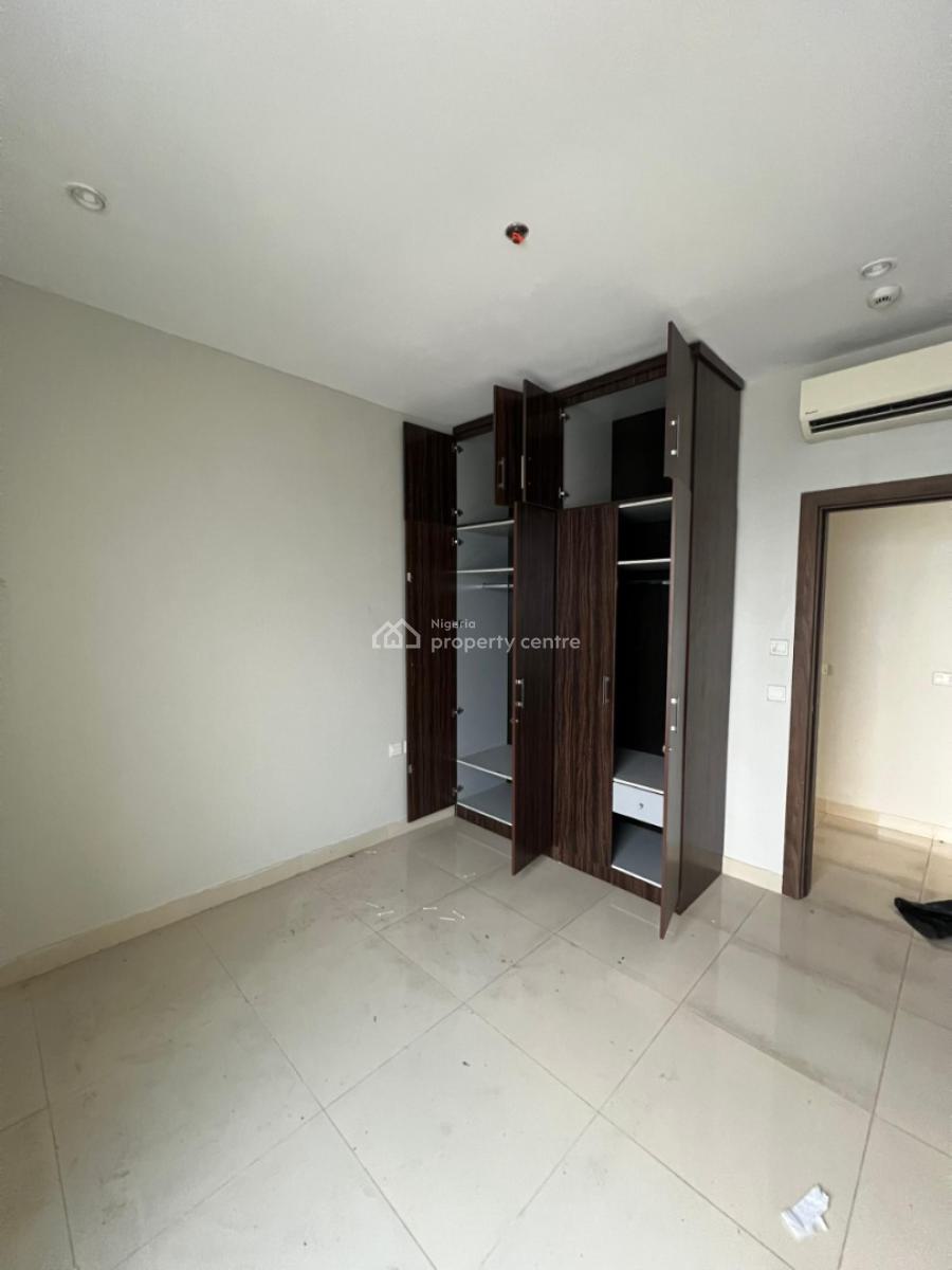 Oceanview 3 Bedrooms with Boyz Quarter, Bluewater Apartments, Lekki, Lagos, Flat / Apartment for Rent