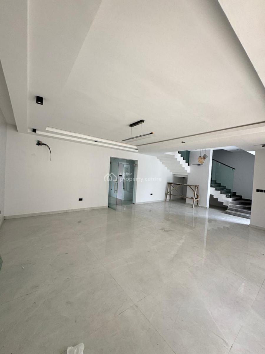 Luxury and Spacious with Roof Top Terrace and B Q, Chevron Drive, Lekki, Lagos, Semi-detached Duplex for Rent