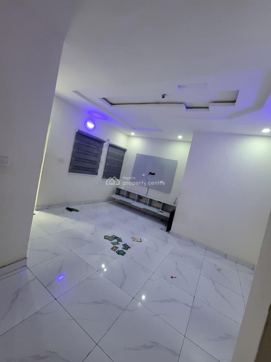 Well Maintained Mini Flat Downstairs, Lekki Atlantic Garden Estate, Ajah, Lagos, Mini Flat (room and Parlour) for Rent