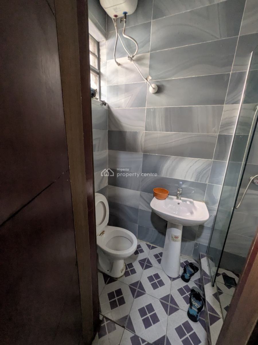 Room with a Shared Kitchen in a Prestigious Code-access Estate, Royal Pine Estate, Orchid Road By Lekki 2nd Toll Gate, Lekki, Lagos, Flat / Apartment for Rent