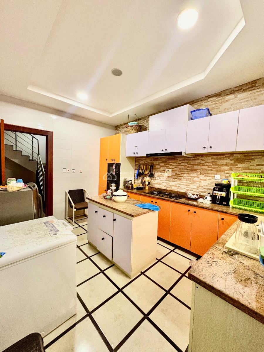 Room with a Shared Kitchen in a Prestigious Code-access Estate, Royal Pine Estate, Orchid Road By Lekki 2nd Toll Gate, Lekki, Lagos, Flat / Apartment for Rent