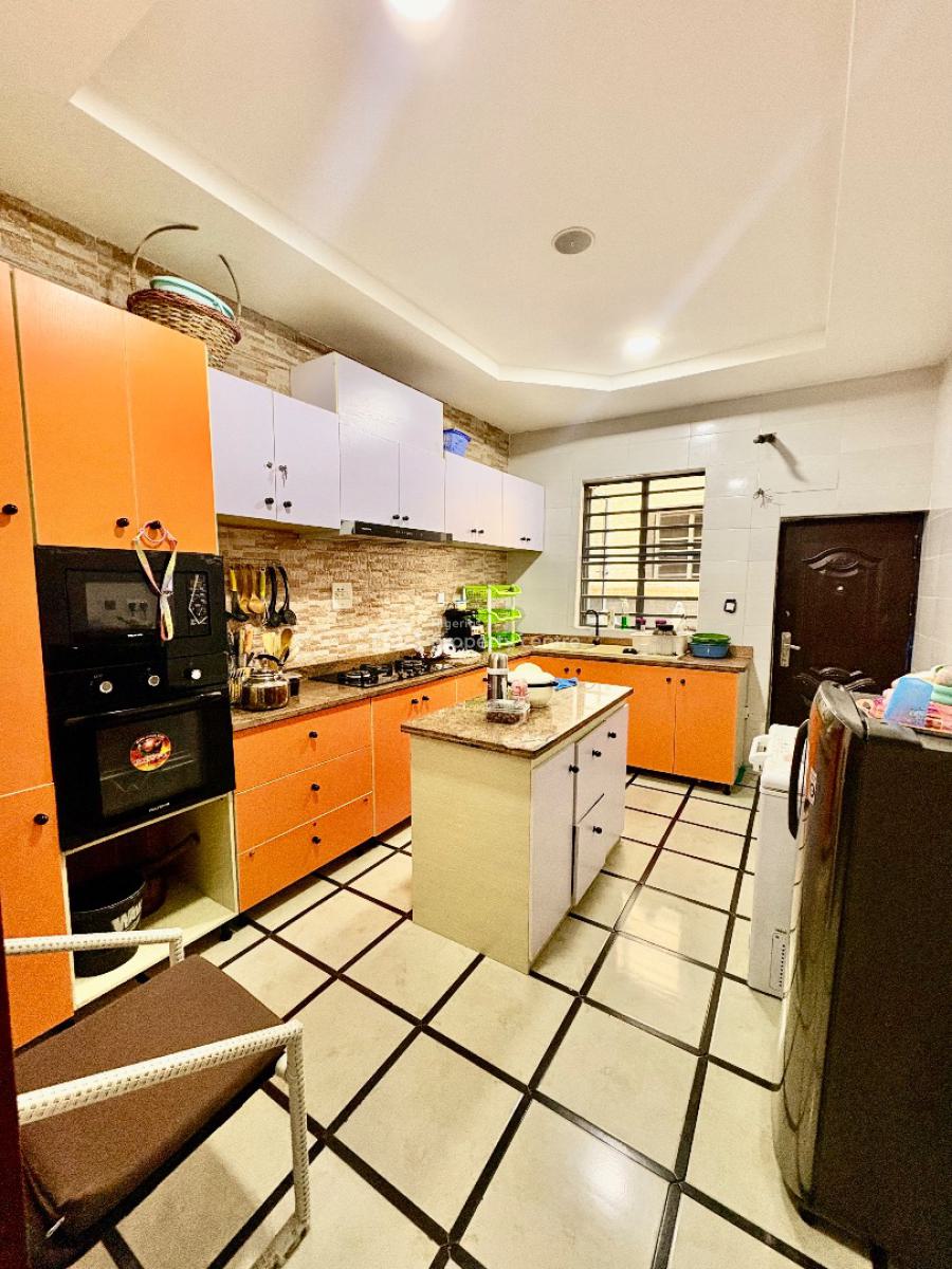 Room with a Shared Kitchen in a Prestigious Code-access Estate, Royal Pine Estate, Orchid Road By Lekki 2nd Toll Gate, Lekki, Lagos, Flat / Apartment for Rent