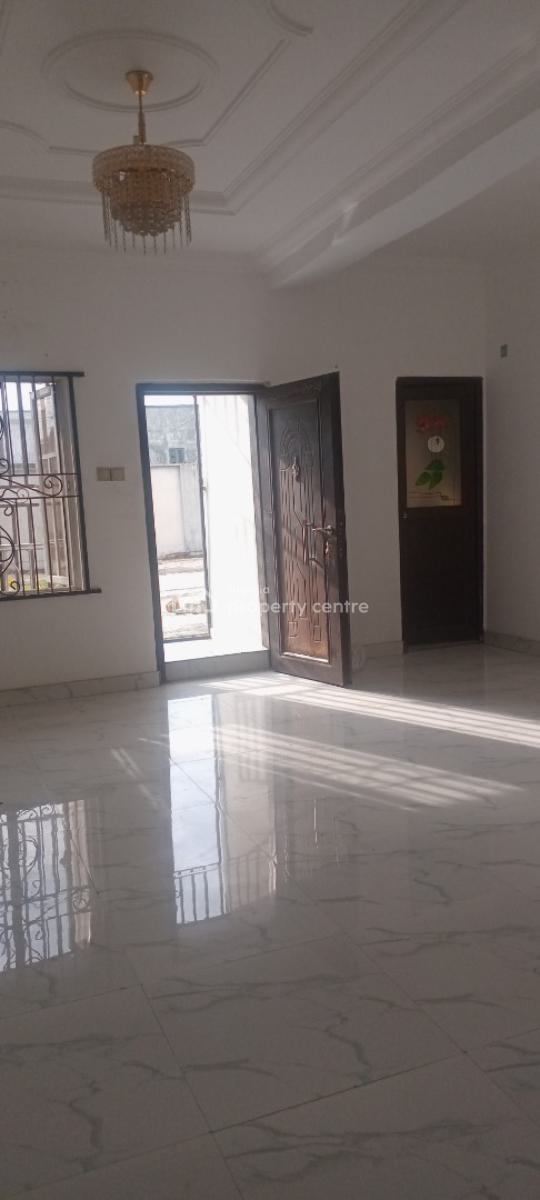 2 Bedroom Apartment, Off Mobil Road, Ilaje, Ajah, Lagos, Flat / Apartment for Rent
