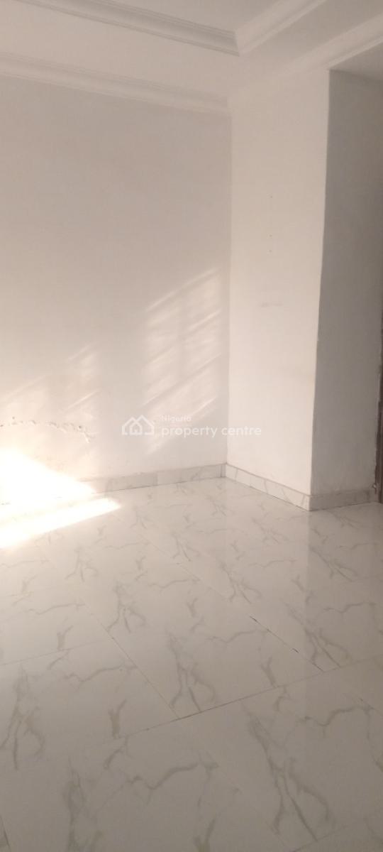 2 Bedroom Apartment, Off Mobil Road, Ilaje, Ajah, Lagos, Flat / Apartment for Rent