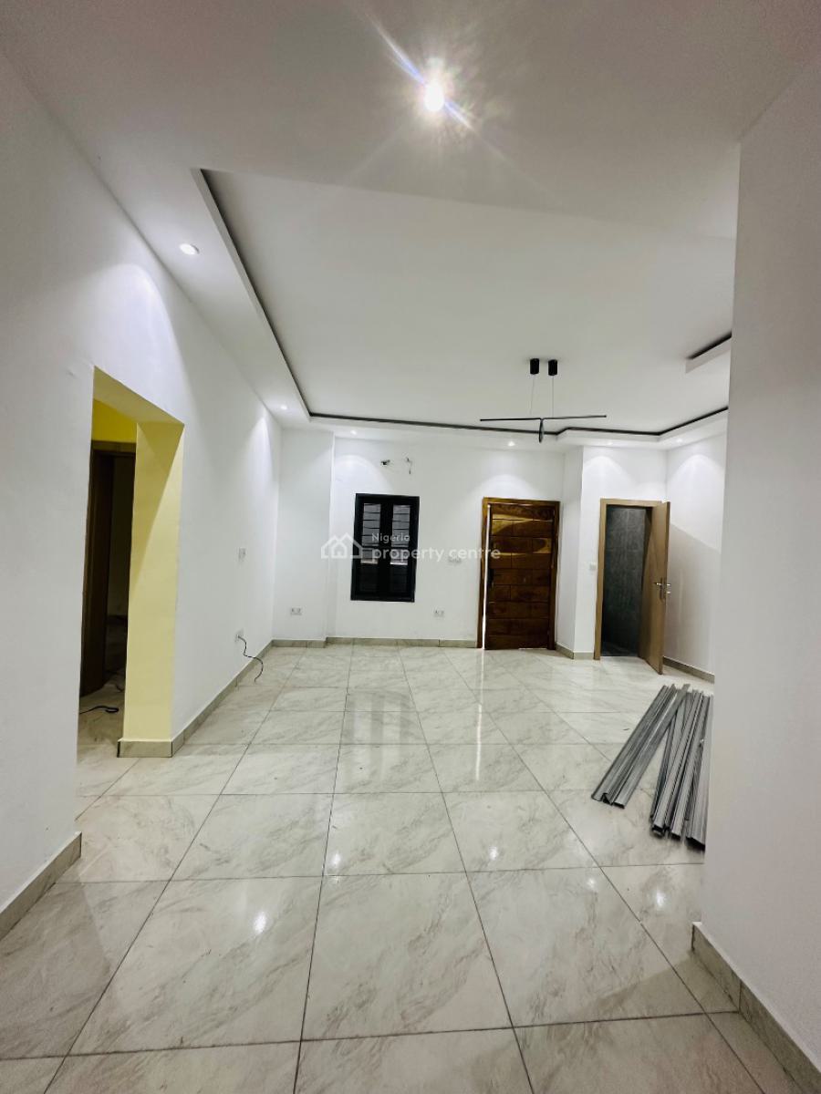 Newly Built 2 Bedroom Apartment, Lekki Phase 1, Lekki, Lagos, Flat / Apartment for Rent