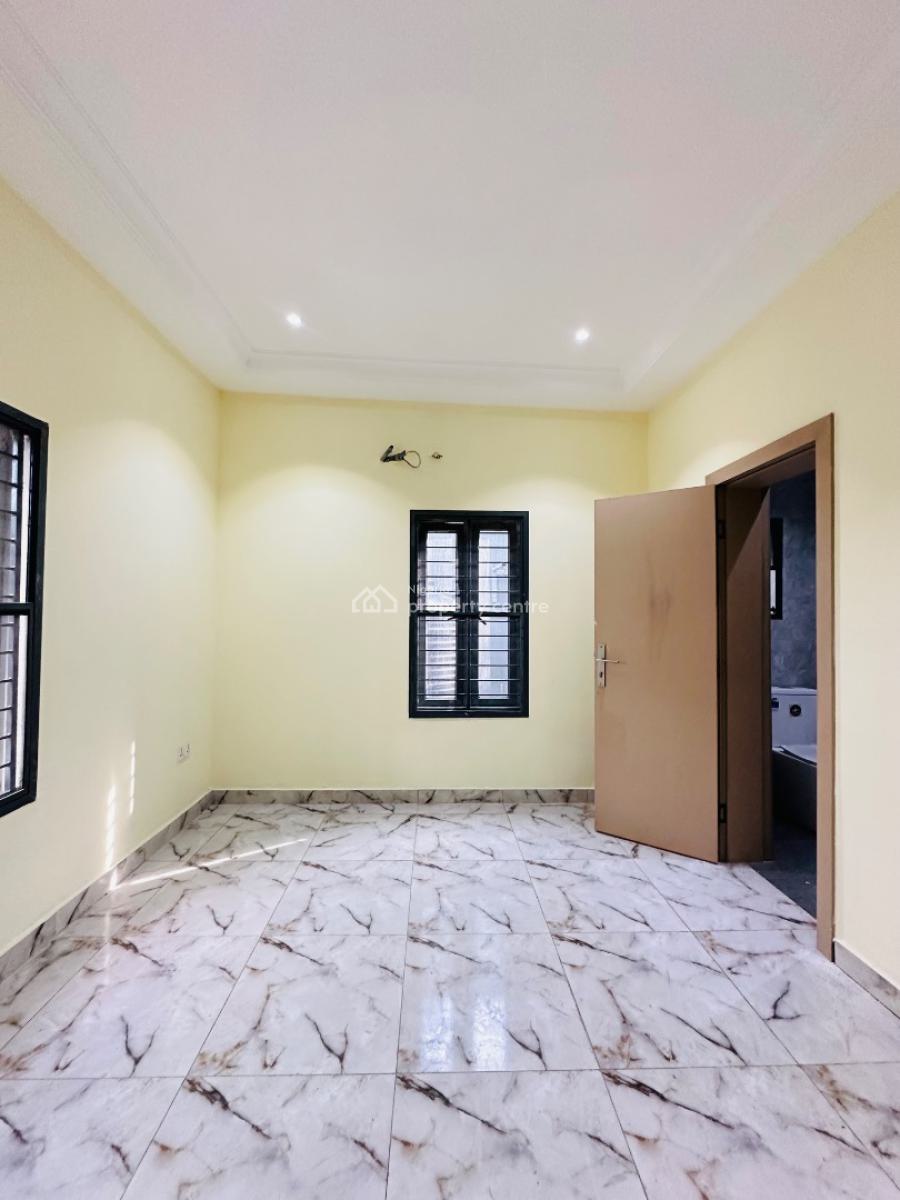 Newly Built 2 Bedroom Apartment, Lekki Phase 1, Lekki, Lagos, Flat / Apartment for Rent