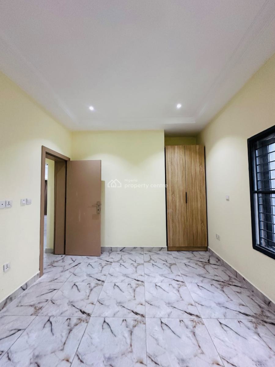 Newly Built 2 Bedroom Apartment, Lekki Phase 1, Lekki, Lagos, Flat / Apartment for Rent