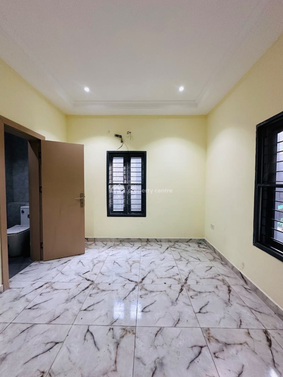 Newly Built 2 Bedroom Apartment, Lekki Phase 1, Lekki, Lagos, Flat / Apartment for Rent