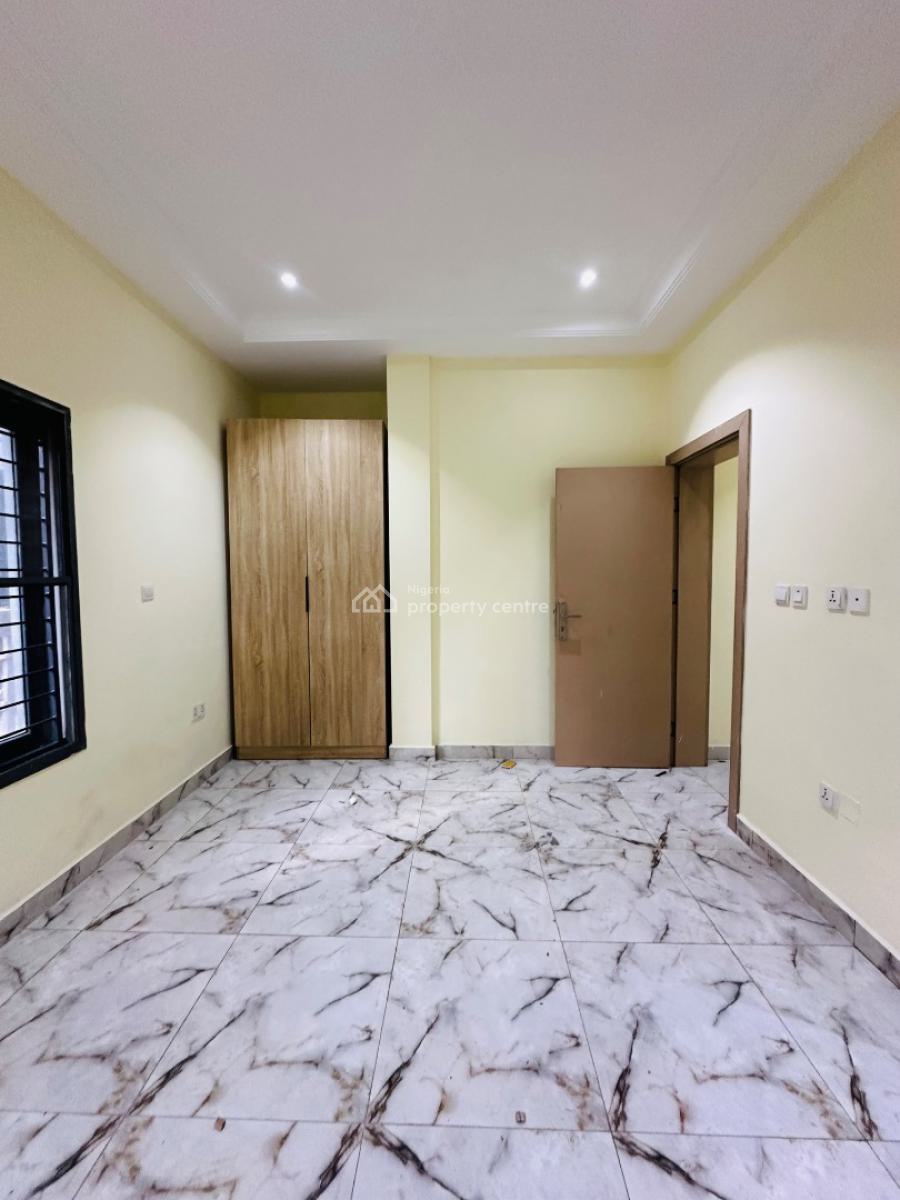 Newly Built 2 Bedroom Apartment, Lekki Phase 1, Lekki, Lagos, Flat / Apartment for Rent