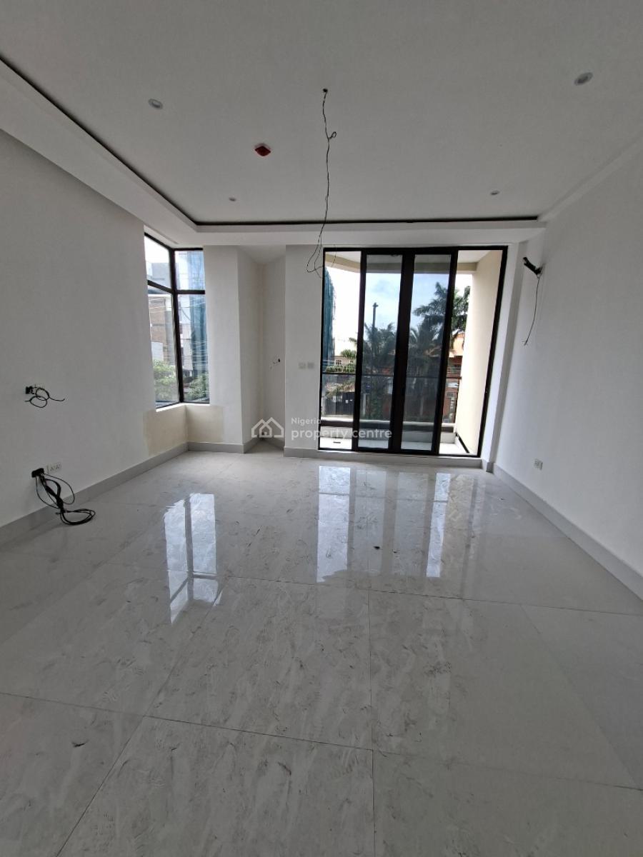 Brand New Spacious 3 Bedroom Apartment, Lekki Phase 1, Lekki, Lagos, Flat / Apartment for Rent