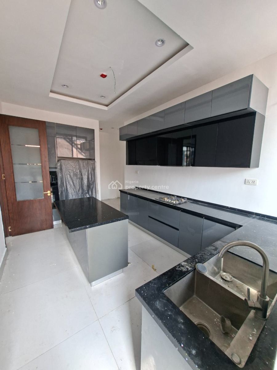 Brand New Spacious 3 Bedroom Apartment, Lekki Phase 1, Lekki, Lagos, Flat / Apartment for Rent