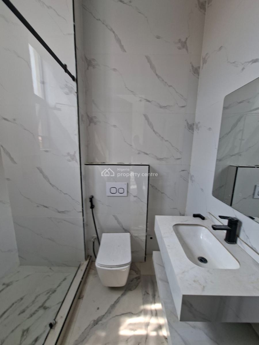 Brand New Spacious 3 Bedroom Apartment, Lekki Phase 1, Lekki, Lagos, Flat / Apartment for Rent