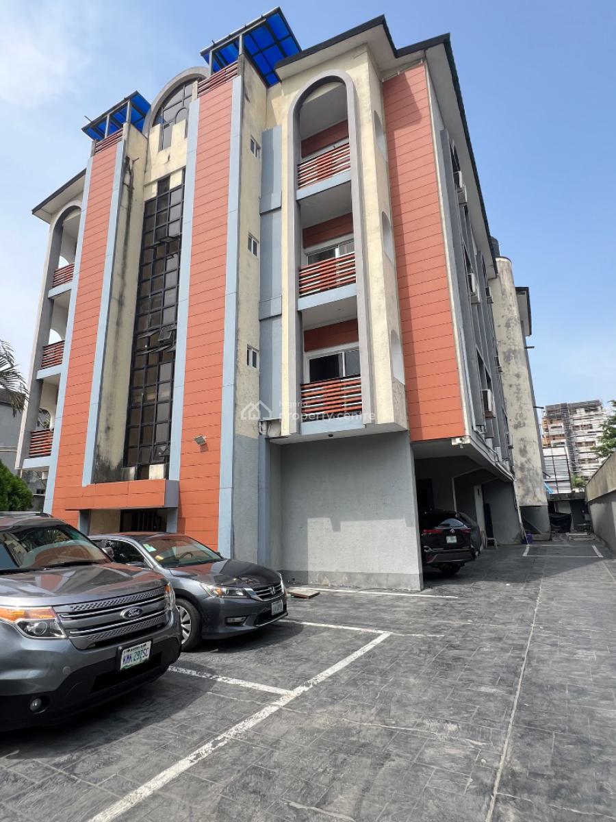 Very Spacious Two Bedroom Apartment, Off Sinari, Victoria Island (vi), Lagos, Flat / Apartment for Rent