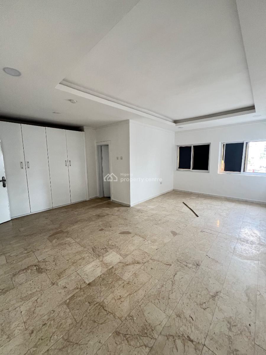Very Spacious Two Bedroom Apartment, Off Sinari, Victoria Island (vi), Lagos, Flat / Apartment for Rent