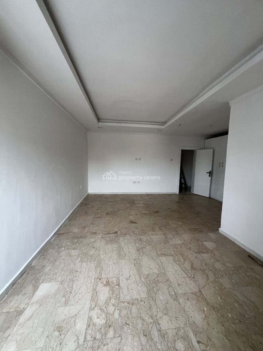 Very Spacious Two Bedroom Apartment, Off Sinari, Victoria Island (vi), Lagos, Flat / Apartment for Rent