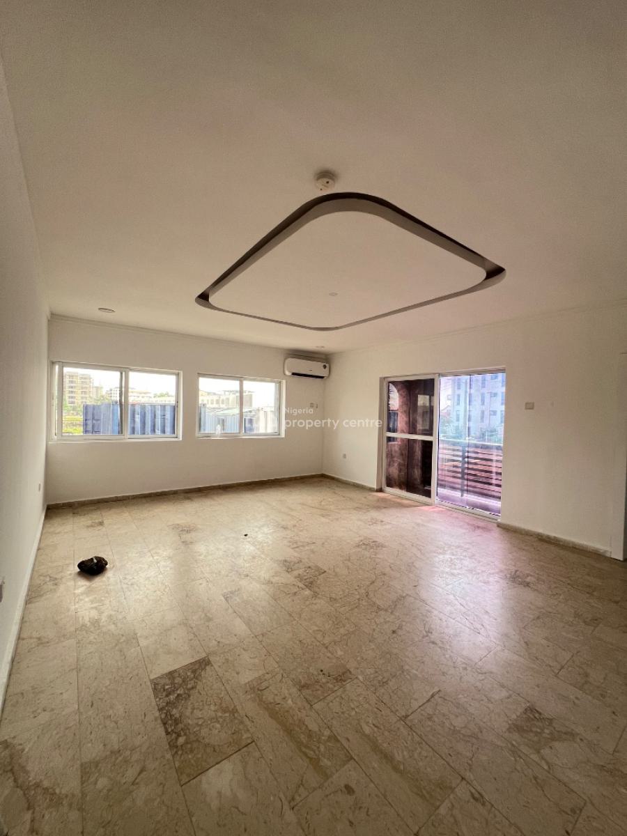 Very Spacious Two Bedroom Apartment, Off Sinari, Victoria Island (vi), Lagos, Flat / Apartment for Rent