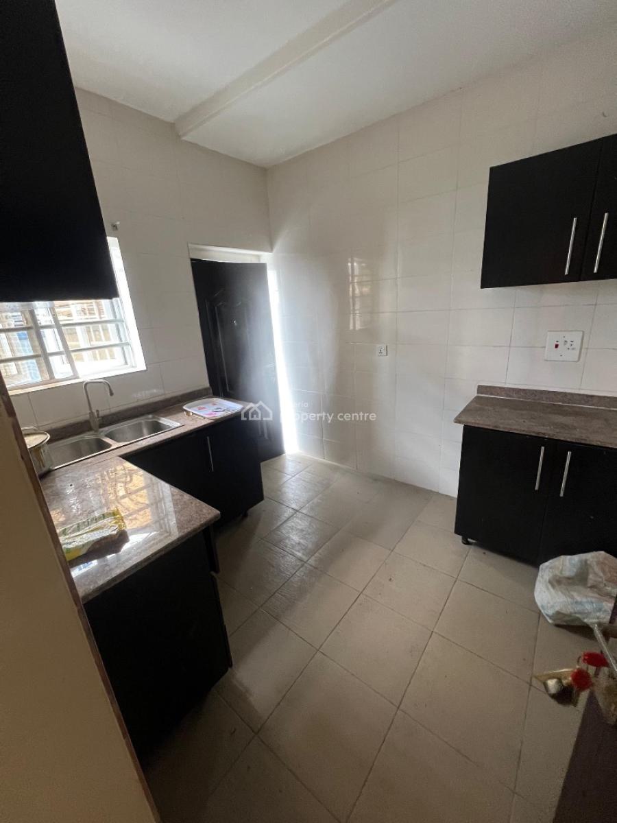 Lovely 3 Bedrooms Flat, Off Mobil Estate Road, Lekki, Lagos, Flat / Apartment for Rent